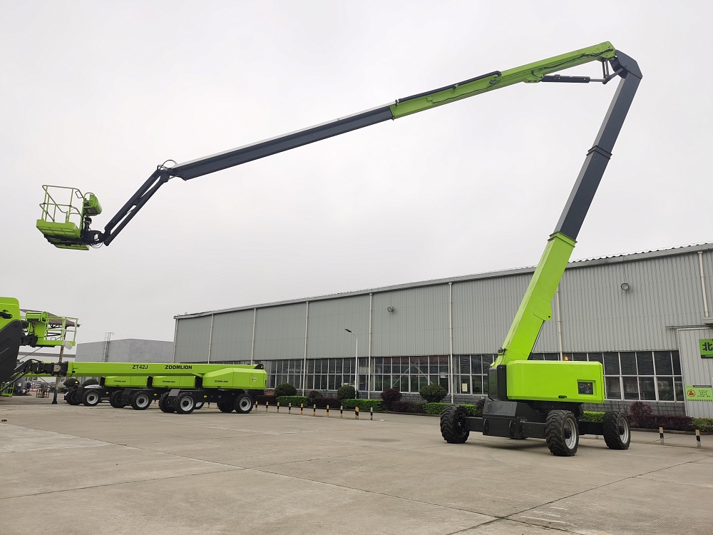 Коленчатый подъемник ZOOMLION ZA32J на Кавказе